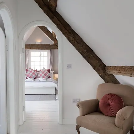 아파트 Unique - Coffee Yard *